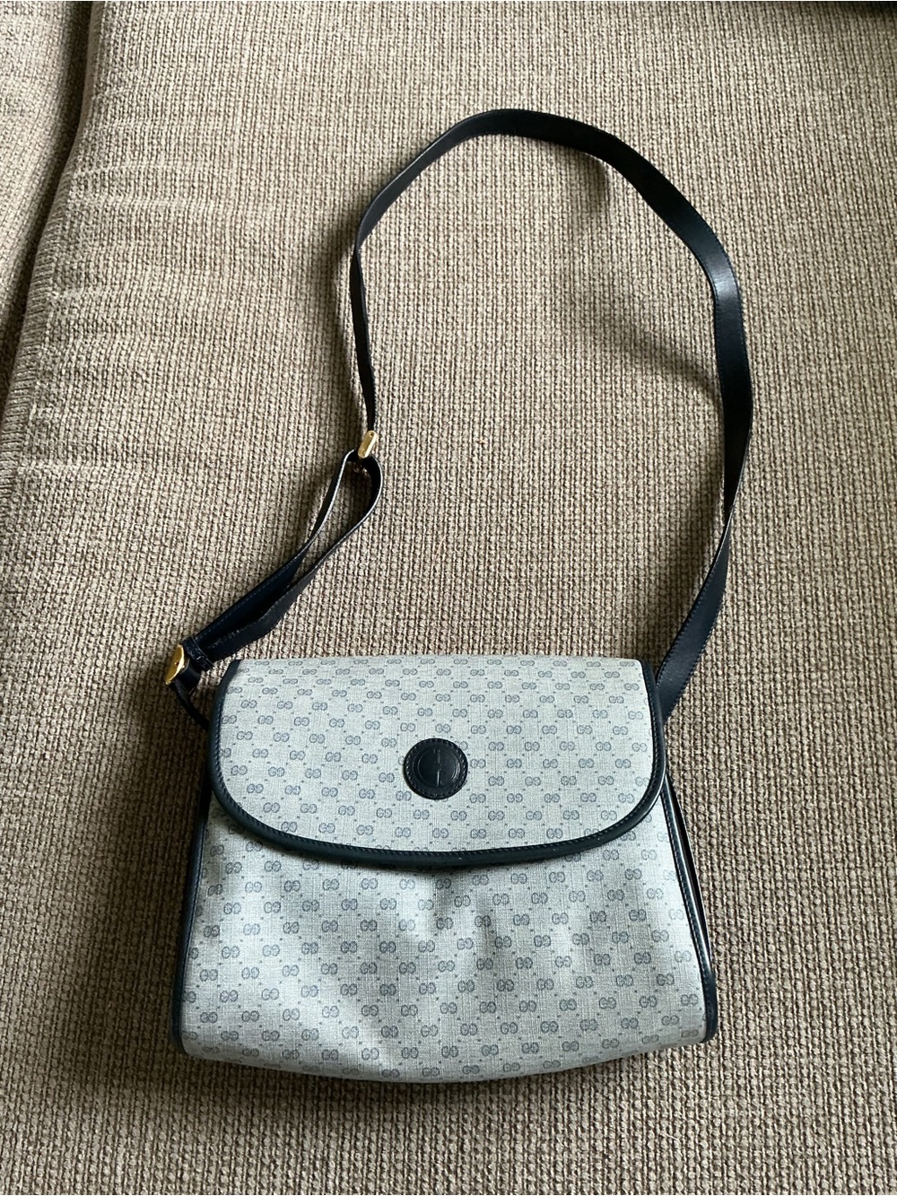 GUCCI Classic Monogram Crossbody Bag in Light Gray and Black